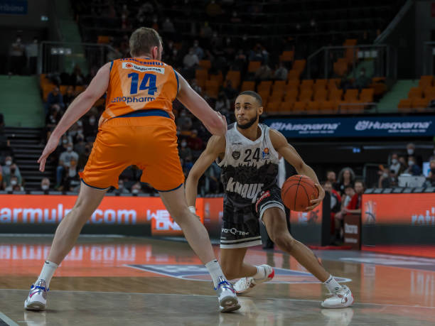 的推动作用 的推动作用