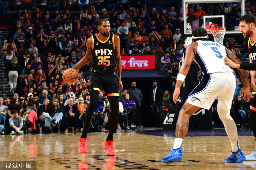 格争夺更具 格争夺更具